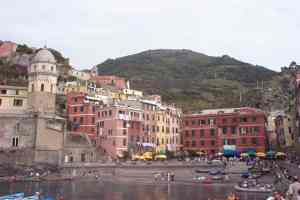 Xtrallusion photo library of independent, self-guided walking and sightseeing holidays in Italy. Pictures, images, photos and photographs taken along the way of this 1-day walking itinerary, to give you a visual impression of the day's walk.